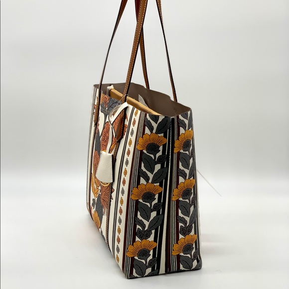 Tory Burch PERRY PRINTED TRIPLE-COMPARTMENT TOTE - Picture 3 of 12